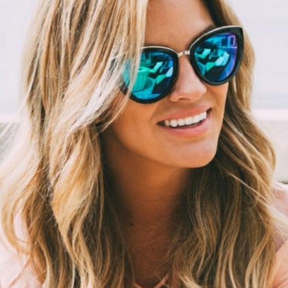 Diff Eyewear Accessories - DIFF Sunglasses